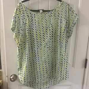 Ava & Viv Lime and Navy Patterned Blouse